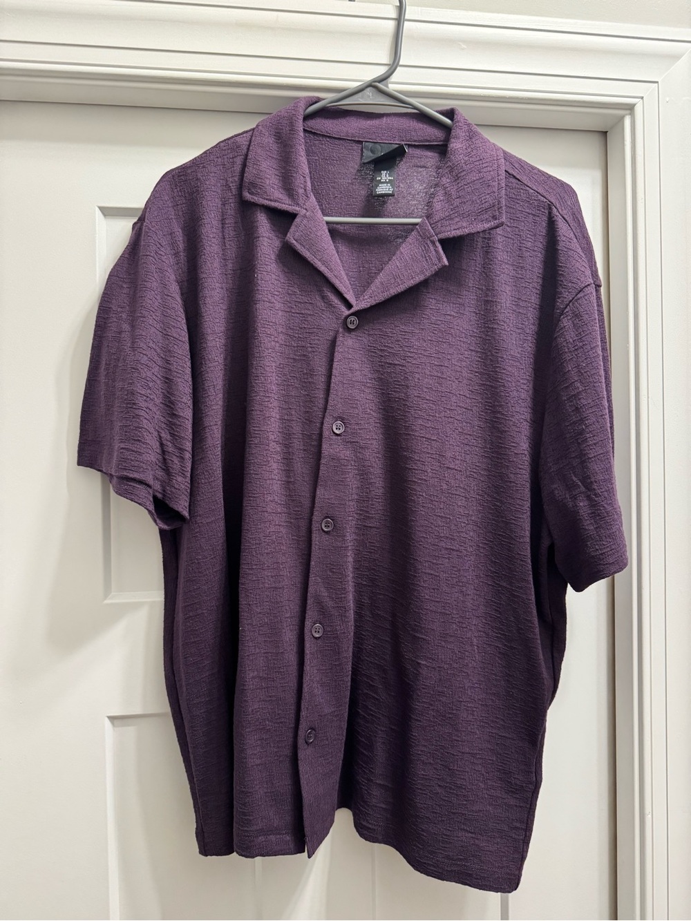 H&M Purple Short-Sleeve Textured Button-Down Shirt